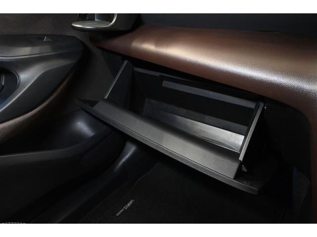 ヤリスクロス ハイブリッドＺ　４ＷＤ　ハイブリッド　衝突被害軽減システム　オートクルーズコントロール　ＬＥＤヘッドランプ　メモリーナビ　バックカメラ　ＥＴＣ　ドラレコ　フルセグ　ミュージックプレイヤー接続可　アルミホイール（17枚目）