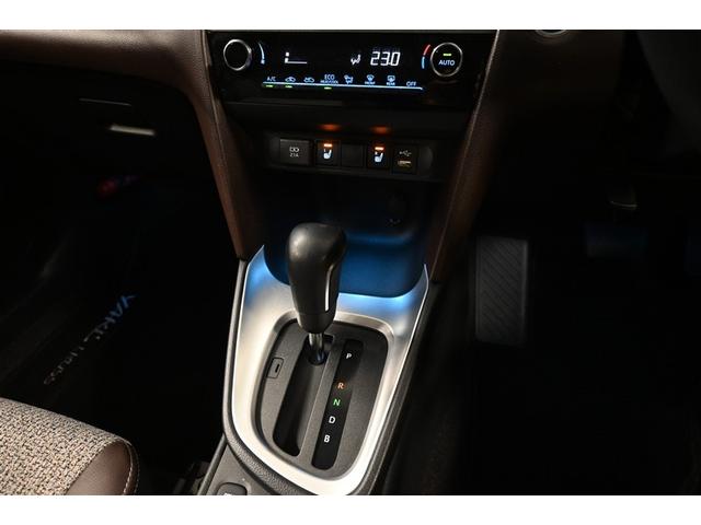 ヤリスクロス ハイブリッドＺ　ハイブリッド　衝突被害軽減システム　オートクルーズコントロール　ＬＥＤヘッドランプ　１００Ｖ電源　メモリーナビ　バックカメラ　ＥＴＣ　ドラレコ　ミュージックプレイヤー接続可　アルミホイール　キーレス（10枚目）