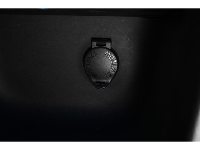 ヤリスクロス ハイブリッドＺ　アドベンチャー　ハイブリッド　衝突被害軽減システム　オートクルーズコントロール　ＬＥＤヘッドランプ　バックカメラ　ＥＴＣ　ミュージックプレイヤー接続可　アルミホイール　スマートキー　キーレス　電動シート　オートマ（13枚目）