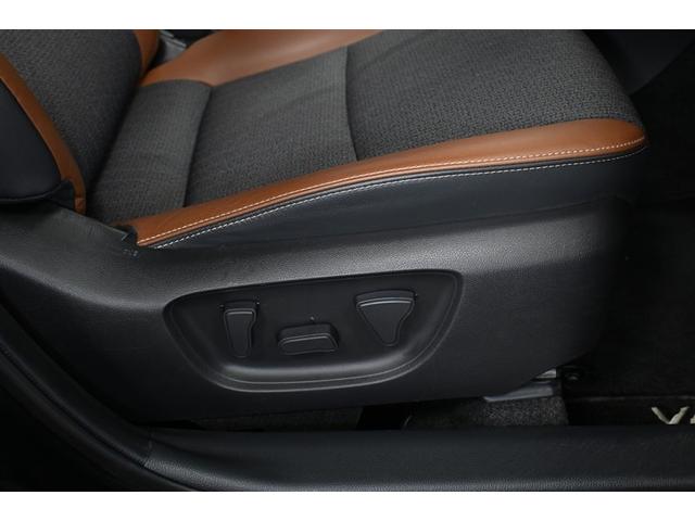 ヤリスクロス ハイブリッドＺ　アドベンチャー　ハイブリッド　衝突被害軽減システム　オートクルーズコントロール　ＬＥＤヘッドランプ　バックカメラ　ＥＴＣ　ミュージックプレイヤー接続可　アルミホイール　スマートキー　キーレス　電動シート　オートマ（25枚目）