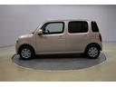 コンパクトで取りまわしが良く運転のしやすい車です。