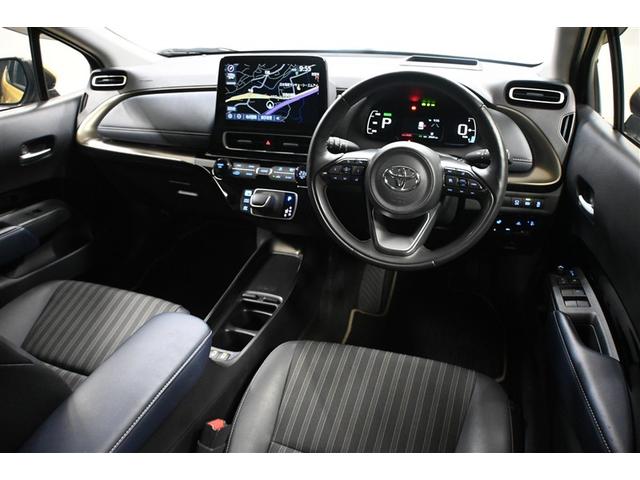 アクア Ｚ　展示・試乗車　ハイブリッド　衝突被害軽減システム　オートクルーズコントロール　ＬＥＤヘッドランプ　１００Ｖ電源　メモリーナビ　バックカメラ　ＥＴＣ　ドラレコ　ミュージックプレイヤー接続可　スマートキー（4枚目）