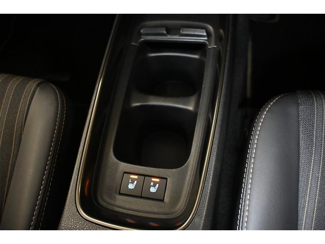 アクア Ｚ　展示・試乗車　ハイブリッド　衝突被害軽減システム　オートクルーズコントロール　ＬＥＤヘッドランプ　１００Ｖ電源　メモリーナビ　バックカメラ　ＥＴＣ　ドラレコ　ミュージックプレイヤー接続可　スマートキー（13枚目）