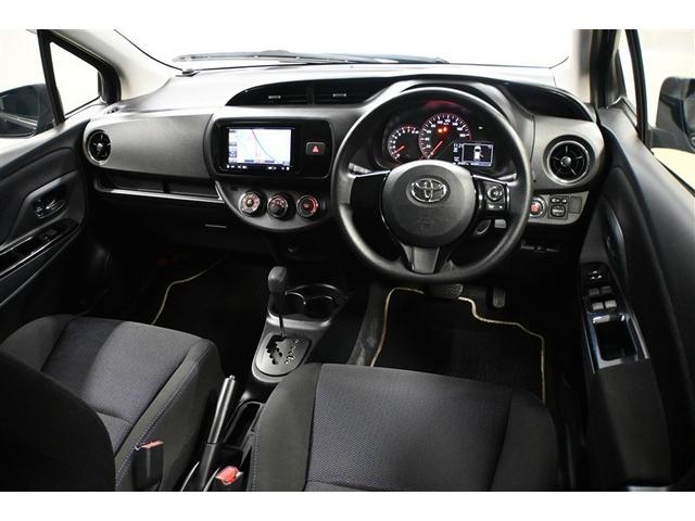 ヴィッツ １．３Ｆ　ＬＥＤエディション　ＬＥＤヘッドランプ　メモリーナビ　ワンセグ　ＣＤ　スマートキー　キーレス　ＣＶＴ　オートマ（4枚目）
