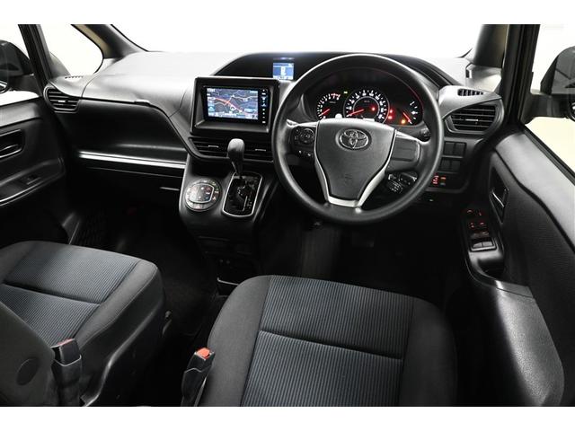 ノア Ｘ　衝突被害軽減システム　電動スライドドア　オートクルーズコントロール　ＬＥＤヘッドランプ　メモリーナビ　後席モニター　バックカメラ　ＥＴＣ　ドラレコ　フルセグ　ミュージックプレイヤー接続可　ＤＶＤ再生（4枚目）