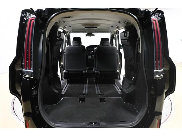 ノア Ｘ　衝突被害軽減システム　電動スライドドア　オートクルーズコントロール　ＬＥＤヘッドランプ　メモリーナビ　後席モニター　バックカメラ　ＥＴＣ　ドラレコ　フルセグ　ミュージックプレイヤー接続可　ＤＶＤ再生（30枚目）