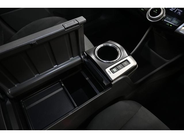 プリウスα Ｓ　ハイブリッド　メモリーナビ　バックカメラ　ＥＴＣ　ワンセグ　ＣＤ　アルミホイール　スマートキー　キーレス　オートマ（13枚目）