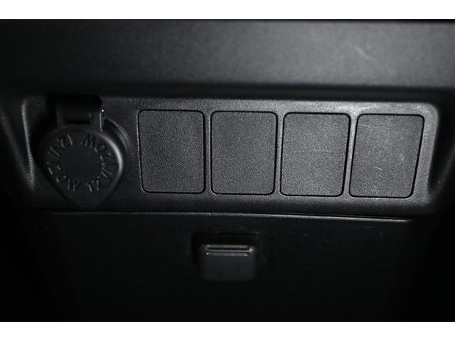 ルーミー カスタムＧ－Ｔ　衝突被害軽減システム　両側電動スライド　オートクルーズコントロール　ＬＥＤヘッドランプ　メモリーナビ　バックカメラ　ＥＴＣ　ドラレコ　フルセグ　ミュージックプレイヤー接続可　ＤＶＤ再生　ＣＤ　キーレス（11枚目）