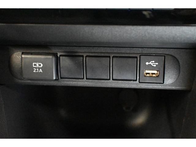 ヤリスクロス Ｇ　衝突被害軽減システム　オートクルーズコントロール　ＬＥＤヘッドランプ　メモリーナビ　バックカメラ　ドラレコ　ミュージックプレイヤー接続可　ＤＶＤ再生　ＣＤ　アルミホイール　スマートキー　キーレス（11枚目）