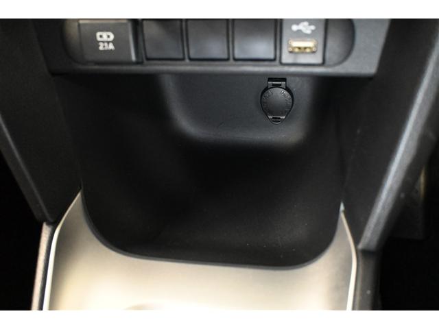 ヤリスクロス Ｇ　衝突被害軽減システム　オートクルーズコントロール　ＬＥＤヘッドランプ　メモリーナビ　バックカメラ　ドラレコ　ミュージックプレイヤー接続可　ＤＶＤ再生　ＣＤ　アルミホイール　スマートキー　キーレス（12枚目）