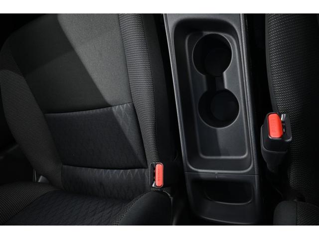 ヤリスクロス Ｇ　衝突被害軽減システム　オートクルーズコントロール　ＬＥＤヘッドランプ　メモリーナビ　バックカメラ　ドラレコ　ミュージックプレイヤー接続可　ＤＶＤ再生　ＣＤ　アルミホイール　スマートキー　キーレス（15枚目）