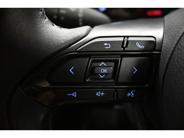 ヤリスクロス Ｇ　衝突被害軽減システム　オートクルーズコントロール　ＬＥＤヘッドランプ　メモリーナビ　バックカメラ　ドラレコ　ミュージックプレイヤー接続可　ＤＶＤ再生　ＣＤ　アルミホイール　スマートキー　キーレス（19枚目）