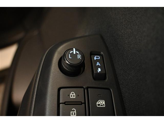 ヤリスクロス Ｇ　衝突被害軽減システム　オートクルーズコントロール　ＬＥＤヘッドランプ　メモリーナビ　バックカメラ　ドラレコ　ミュージックプレイヤー接続可　ＤＶＤ再生　ＣＤ　アルミホイール　スマートキー　キーレス（22枚目）