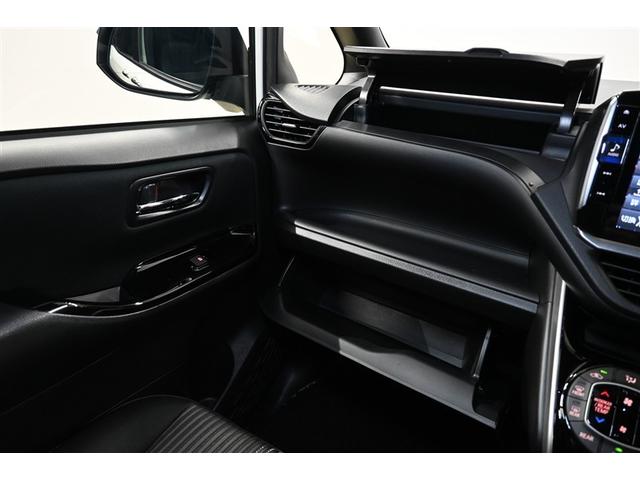 ヴォクシー ＺＳ　煌　衝突被害軽減システム　両側電動スライド　オートクルーズコントロール　ＬＥＤヘッドランプ　メモリーナビ　後席モニター　バックカメラ　ＥＴＣ　ドラレコ　フルセグ　ミュージックプレイヤー接続可　ＤＶＤ再生（14枚目）