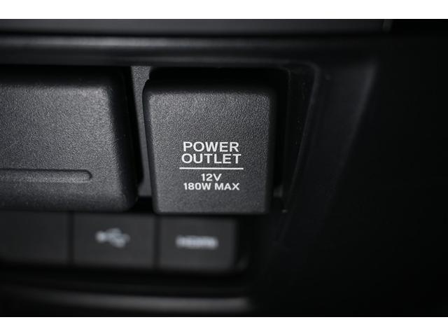 ステップワゴンスパーダ スパーダハイブリッド　Ｇ・ＥＸ　ホンダセンシング　ハイブリッド　衝突被害軽減システム　両側電動スライド　オートクルーズコントロール　ＬＥＤヘッドランプ　１００Ｖ電源　メモリーナビ　後席モニター　バックカメラ　ＥＴＣ　ドラレコ　フルセグ　ＤＶＤ再生（11枚目）