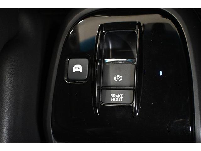 ステップワゴンスパーダ スパーダハイブリッド　Ｇ・ＥＸ　ホンダセンシング　ハイブリッド　衝突被害軽減システム　両側電動スライド　オートクルーズコントロール　ＬＥＤヘッドランプ　１００Ｖ電源　メモリーナビ　後席モニター　バックカメラ　ＥＴＣ　ドラレコ　フルセグ　ＤＶＤ再生（13枚目）