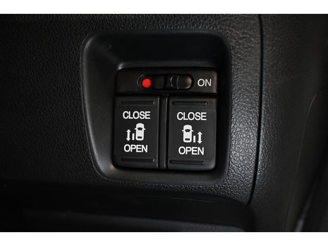 Ｎ－ＢＯＸカスタム Ｇ・ターボＬパッケージ　両側電動スライド　オートクルーズコントロール　ＨＩＤヘッドライト　メモリーナビ　バックカメラ　ＥＴＣ　ドラレコ　フルセグ　ミュージックプレイヤー接続可　ＤＶＤ再生　ＣＤ　アルミホイール　スマートキー（21枚目）