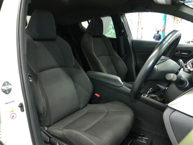 C-HR S LEDパッケージ ハイブリッド ワンオーナー 安全装備 衝突被害軽減システム 横滑り防止機能 ABS エアバッグ オートクルーズコントロール 盗難防止装置 バックカメラ ETC ドラレコ ミュージックプレイヤー接続可(12枚目)