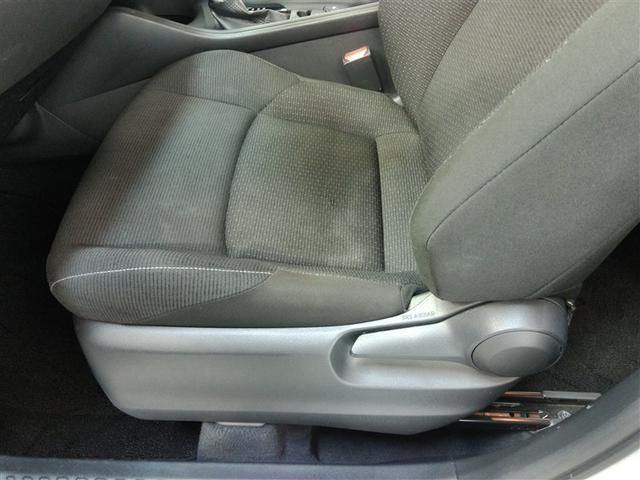 C-HR S LEDパッケージ ハイブリッド ワンオーナー 安全装備 衝突被害軽減システム 横滑り防止機能 ABS エアバッグ オートクルーズコントロール 盗難防止装置 バックカメラ ETC ドラレコ ミュージックプレイヤー接続可(16枚目)