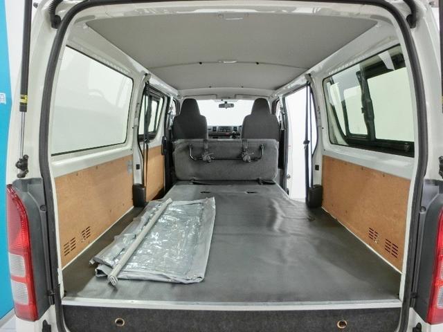 レジアスエースバン ロングジャストローDX ワンオーナー ABS エアバッグ 盗難防止装置 ETC CD キーレス フル装備 マニュアルトランスミッション(17枚目)