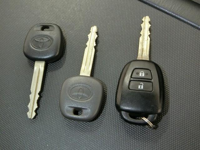 レジアスエースバン ロングジャストローDX ワンオーナー ABS エアバッグ 盗難防止装置 ETC CD キーレス フル装備 マニュアルトランスミッション(24枚目)