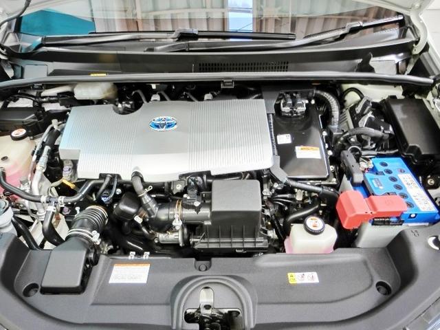 プリウス Ａ　ハイブリッド　安全装備　衝突被害軽減システム　横滑り防止機能　ＡＢＳ　エアバッグ　オートクルーズコントロール　盗難防止装置　バックカメラ　ＥＴＣ　ドラレコ　ミュージックプレイヤー接続可　ＣＤ　キーレス（28枚目）