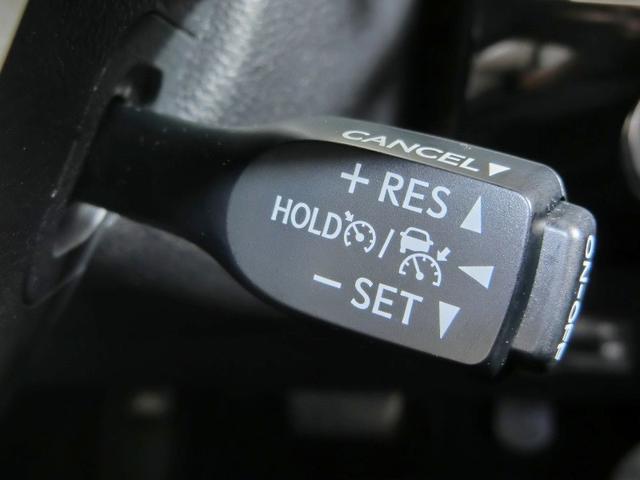 プリウス Ａ　ハイブリッド　安全装備　衝突被害軽減システム　横滑り防止機能　ＡＢＳ　エアバッグ　オートクルーズコントロール　盗難防止装置　バックカメラ　ＥＴＣ　ドラレコ　ミュージックプレイヤー接続可　ＣＤ　キーレス（33枚目）