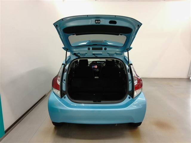 アクア Ｇ　ハイブリッド　ワンオーナー　衝突被害軽減システム　横滑り防止機能　ＡＢＳ　エアバッグ　オートクルーズコントロール　盗難防止装置　バックカメラ　ＥＴＣ　ミュージックプレイヤー接続可　ＣＤ　スマートキー（17枚目）