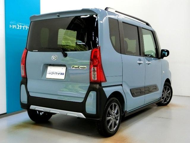 タント ファンクロス　安全装備　衝突被害軽減システム　横滑り防止機能　ＡＢＳ　エアバッグ　盗難防止装置　アイドリングストップ　バックカメラ　ミュージックプレイヤー接続可　スマートキー　キーレス　フル装備　両側電動スライド（2枚目）