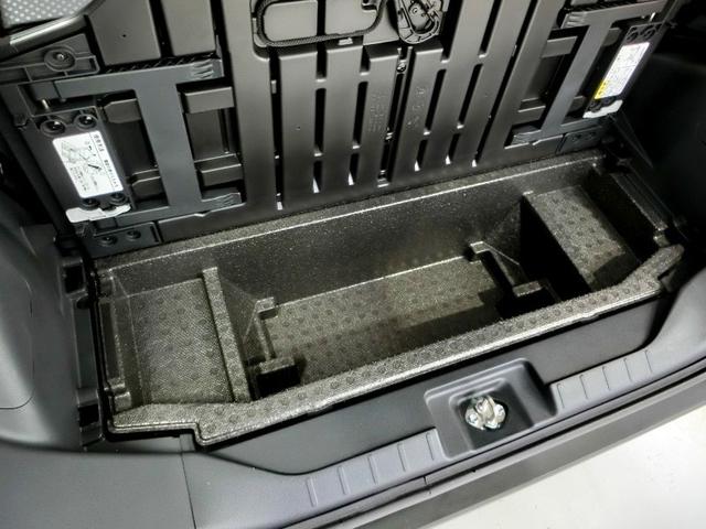 タント ファンクロス　安全装備　衝突被害軽減システム　横滑り防止機能　ＡＢＳ　エアバッグ　盗難防止装置　アイドリングストップ　バックカメラ　ミュージックプレイヤー接続可　スマートキー　キーレス　フル装備　両側電動スライド（19枚目）