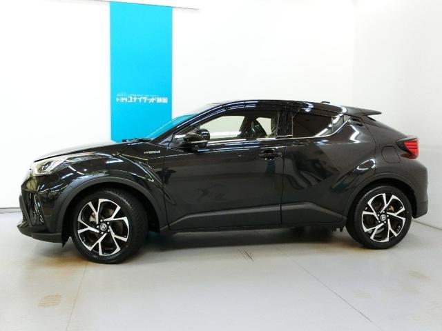 Ｃ－ＨＲ Ｇ　ハイブリッド　ワンオーナー　ハーフレザー　安全装備　衝突被害軽減システム　横滑り防止機能　ＡＢＳ　エアバッグ　オートクルーズコントロール　盗難防止装置　ナビ　バックカメラ　ミュージックプレイヤー接続可（3枚目）