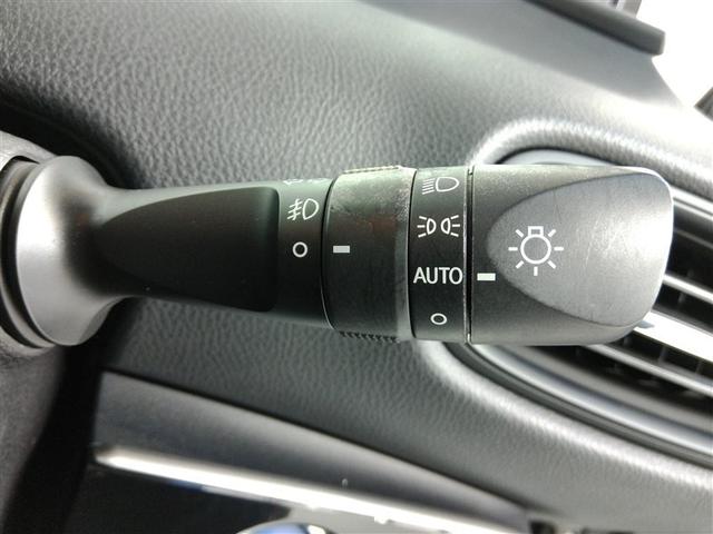 プリウス Ｓ　ハイブリッド　ワンオーナー　安全装備　衝突被害軽減システム　横滑り防止機能　ＡＢＳ　エアバッグ　オートクルーズコントロール　盗難防止装置　バックカメラ　ＥＴＣ　ドラレコ　ミュージックプレイヤー接続可（33枚目）