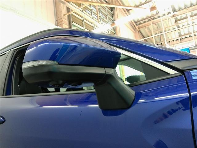 カローラクロス ハイブリッド　Ｚ　ハイブリッド　ワンオーナー　ハーフレザー　電動シート　安全装備　衝突被害軽減システム　横滑り防止機能　ＡＢＳ　エアバッグ　オートクルーズコントロール　盗難防止装置　バックカメラ　ＥＴＣ　ドラレコ（6枚目）