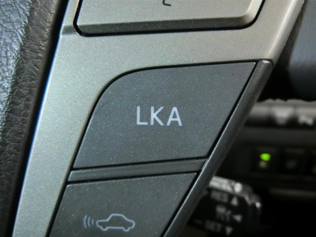 アルファードハイブリッド ＳＲ　ハイブリッド　４ＷＤ　サンルーフ　電動シート　安全装備　衝突被害軽減システム　横滑り防止機能　ＡＢＳ　エアバッグ　オートクルーズコントロール　盗難防止装置　バックカメラ　後席モニター　ＥＴＣ　ドラレコ（25枚目）