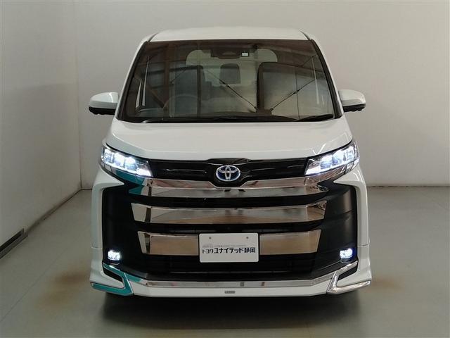 ノア ハイブリッドＳ－Ｇ　ハイブリッド　ワンオーナー　４ＷＤ　安全装備　衝突被害軽減システム　横滑り防止機能　ＡＢＳ　エアバッグ　オートクルーズコントロール　盗難防止装置　バックカメラ　後席モニター　ＥＴＣ　ＣＤ　スマートキー（5枚目）