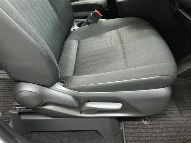 ノア ハイブリッドＳ－Ｇ　ハイブリッド　ワンオーナー　４ＷＤ　安全装備　衝突被害軽減システム　横滑り防止機能　ＡＢＳ　エアバッグ　オートクルーズコントロール　盗難防止装置　バックカメラ　後席モニター　ＥＴＣ　ＣＤ　スマートキー（12枚目）