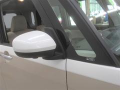 ドアミラーは電動格納機能もあります。駐車する際にこの機能があると大変便利ですね。 6