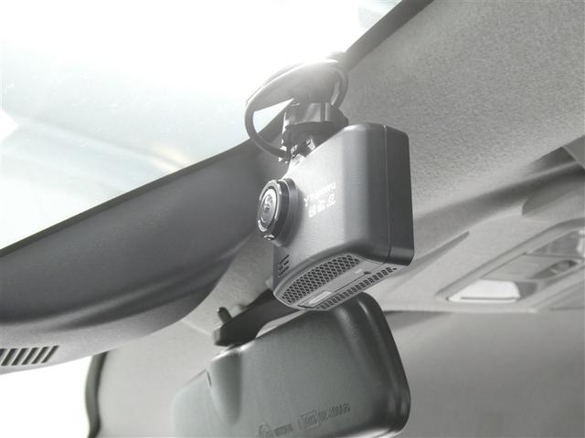 【ドラレコ搭載車】今や必需品のドライブレコーダー搭載車です。万が一のトラブルのときにも役に立つドライブレコーダーを装備しています。側面衝突や幅寄せ・割り込み対策に！