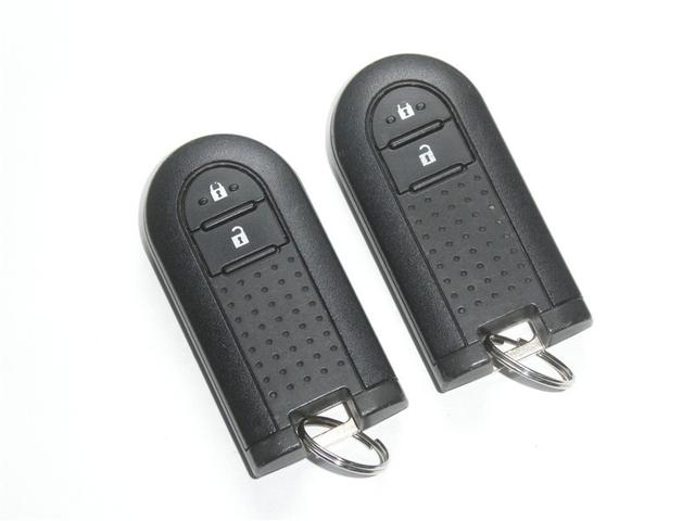 【スマートキー】簡単便利機能♪キーを取り出さずにドアを施錠＆解錠。クルマの始動も可能です。