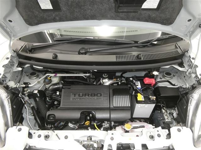 【徹底洗浄クリーニング済】ネッツトヨタ静浜が誇る、クリーニング専門部隊が徹底洗浄！普段はあまり見ないエンジンルーム内も隅々まで綺麗に仕上げています。