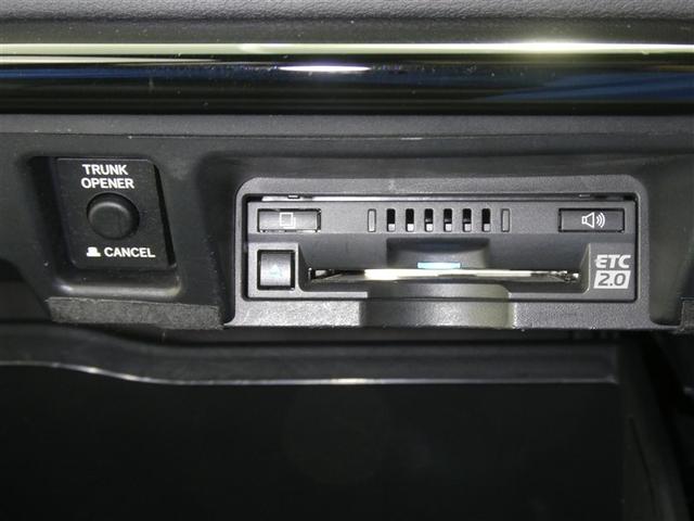 クラウンハイブリッド G-エグゼクティブ Four セーフティセンス ドラレコ付き LEDヘッドライト 純正アルミホイール リアスポイラー スマートキー ETC バックモニター CD/DVD再生付き フルセグメモリーナビ 本革シート オートエアコン(16枚目)