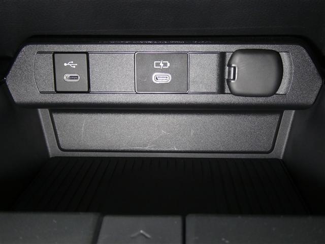 プリウス Z ボディコーティング施工済 セーフティセンス LEDヘッドライト リアスポイラー ETC バックモニター スマートキー 純正アルミホイール ディスプレイオーディオ フルセグTV 合成皮革シート(9枚目)