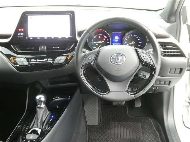 C-HR G セーフティセンス フルセグメモリーナビ LEDヘッドライト リアスポイラー バックモニター スマートキー 純正アルミホイール CD/DVD再生付き 本革シート一部 オートエアコン クルーズコントロール(4枚目)