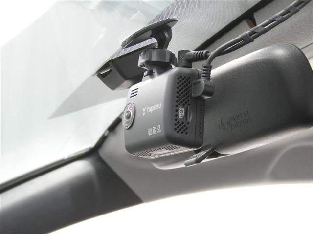 ヴォクシー ZS ドラレコ付き 両側電動スライドドア LEDヘッドライト リアスポイラー 純正アルミホイール ETC バックモニター スマートキー フルセグメモリーナビ CD/DVD再生付き 3列シート ウォークスルー(14枚目)