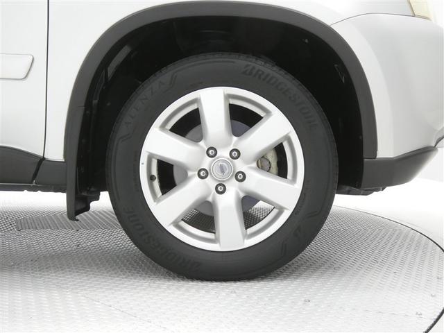 エクストレイル ２０Ｘ　フルセグメモリーナビ　ＣＤ／ＤＶＤ再生付き　合成皮革シート　バックモニター　純正アルミホイール　スマートキー　ハロゲンライト　オートエアコン　クルーズコントロール　イモビライザー　エアバッグ付き（19枚目）