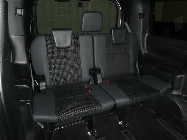 ヴォクシー ＺＳ　煌ＩＩＩ　フルセグ　メモリーナビ　後席モニター　バックカメラ　衝突被害軽減システム　ＥＴＣ　ドラレコ　両側電動スライド　ＬＥＤヘッドランプ　ウオークスルー　乗車定員７人　３列シート　アイドリングストップ（22枚目）