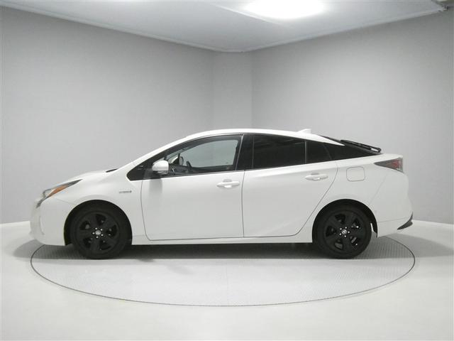 プリウス Ａツーリングセレクション　フルセグ　メモリーナビ　ＤＶＤ再生　ミュージックプレイヤー接続可　バックカメラ　衝突被害軽減システム　ＥＴＣ　ＬＥＤヘッドランプ　アイドリングストップ（2枚目）