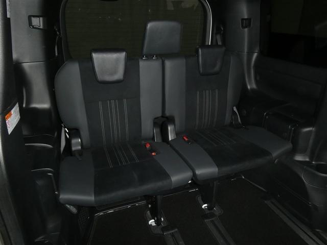 エスクァイア Ｇｉ　プレミアムパッケージ　ブラックテーラード　セーフティーセンス　両側電動スライドドア　ＬＥＤヘッドライト　後席モニター　純正アルミホイール　ＥＴＣ　バックモニター　フルエアロ　スマートキー　フルセグメモリーナビ　３列シート　オートエアコン（21枚目）