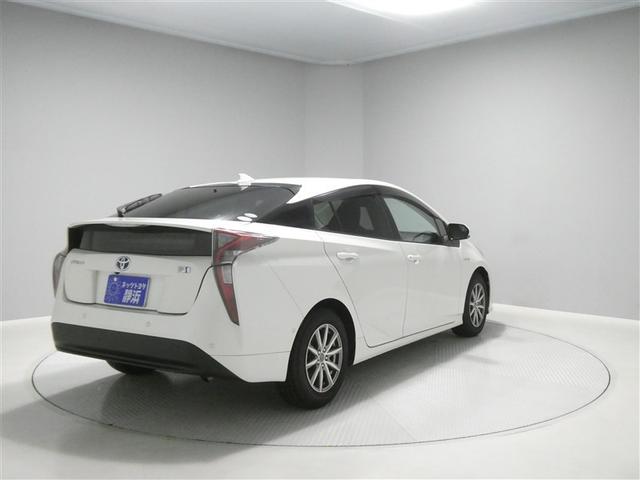 プリウス Ａ　セーフティーセンス　ドラレコ付き　ＬＥＤヘッドライト　リアスポイラー　バックモニター　ＥＴＣ　スマートキー　社外アルミホイール　ＣＤ／ＤＶＤ再生付き　フルセグメモリーナビ　オートエアコン（3枚目）