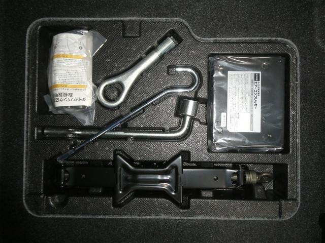 ルーミー カスタムＧ－Ｔ　スマートアシスト　ドラレコ付き　両側電動スライドドア　フルセグメモリーナビ　バックモニター　ＥＴＣ　スマートキー　ＬＥＤヘッドライト　リアスポイラー　純正アルミホイール　ウォークスルー（22枚目）